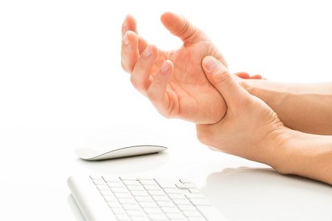 One Reason to Visit a Dulles Neurology Clinic? Carpal Tunnel Syndrome